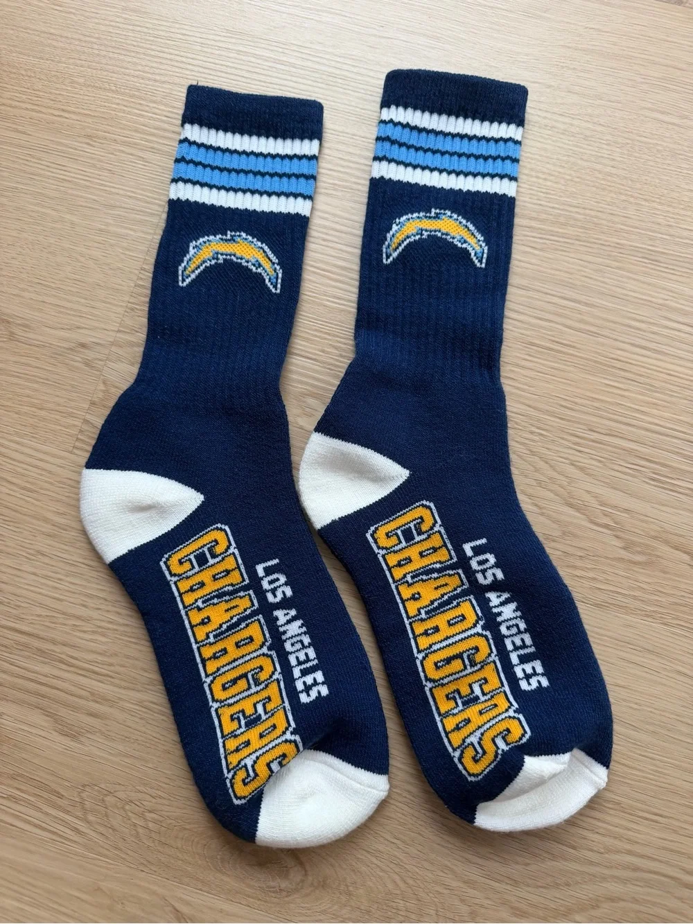 Los Angeles Chargers 4 Stripe Deuce Socks Size Large 10 to 13 NFL
